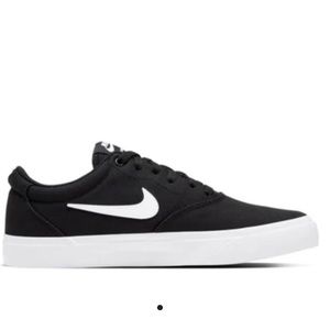 Women’s Nike SB Charge Canvas Sneakers